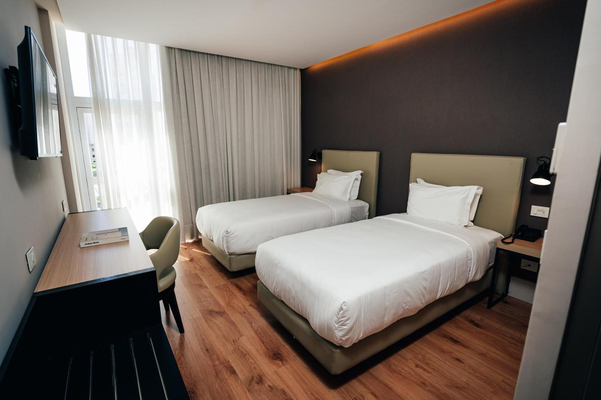 Palmaroga Hotel Asuncion, Tapestry Collection By Hilton Exterior photo